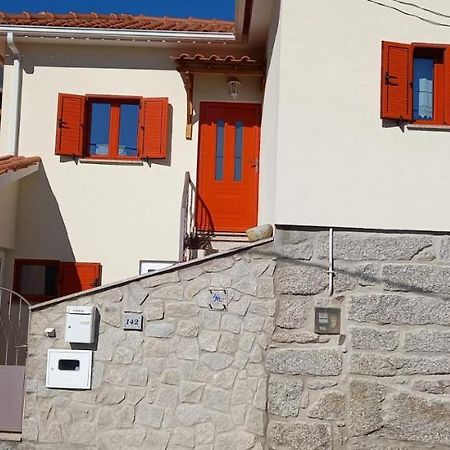 Albergue De Moes - Casa Do Ladrilho Exterior photo